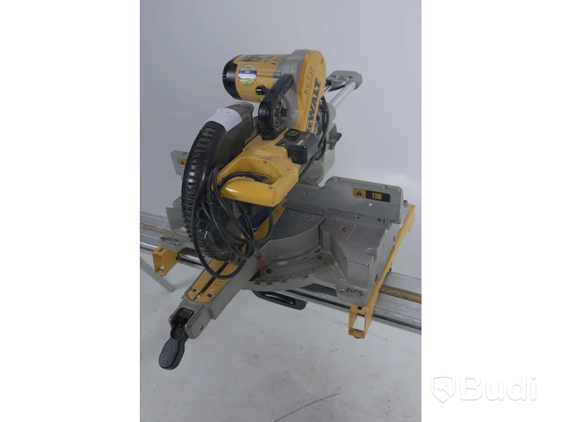 Dewalt Kap och gersåg med sågbänk