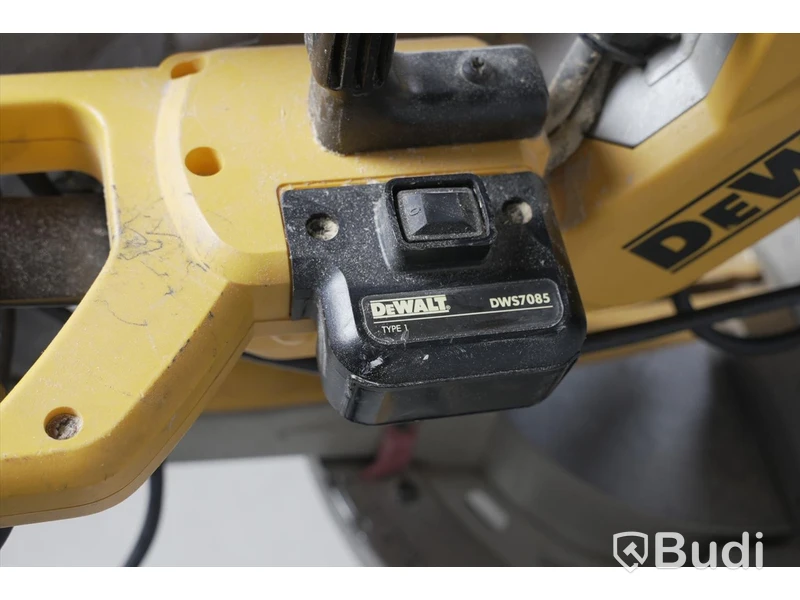 Dewalt Kap och gersåg med sågbänk