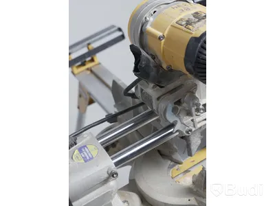 Dewalt Kap och gersåg med sågbänk
