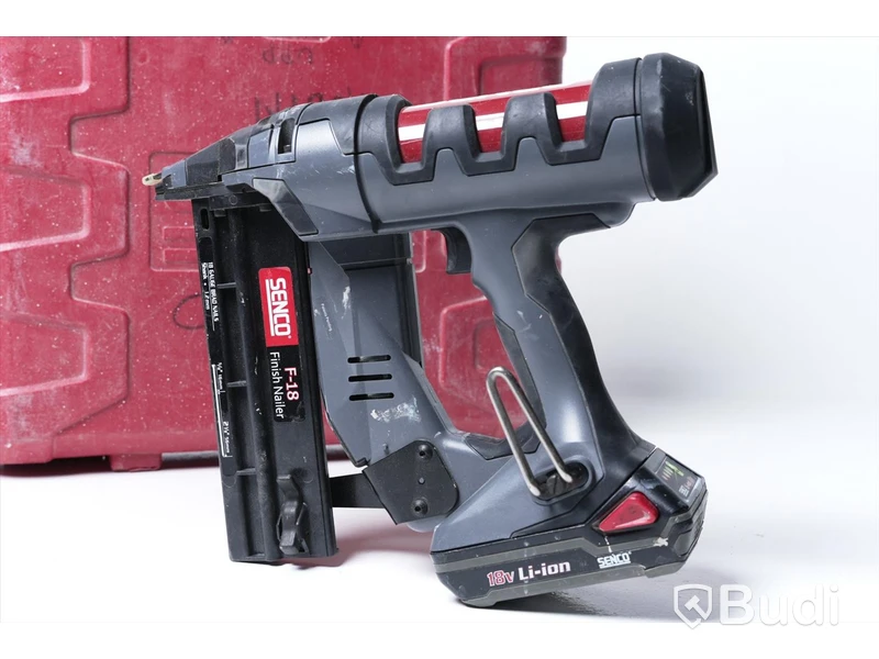 Dyckertpistol - Senco Fusion F18 med 3st batterier, laddare och förvaringslåda.