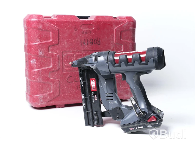 Dyckertpistol - Senco Fusion F18 med 3st batterier, laddare och förvaringslåda.