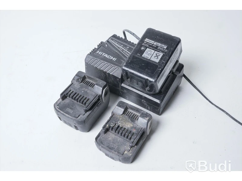 3st batterier samt laddare - Hitachi