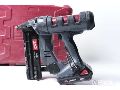 Dyckertpistol - Senco Fusion F18 med 3st batterier, laddare och förvaringslåda.