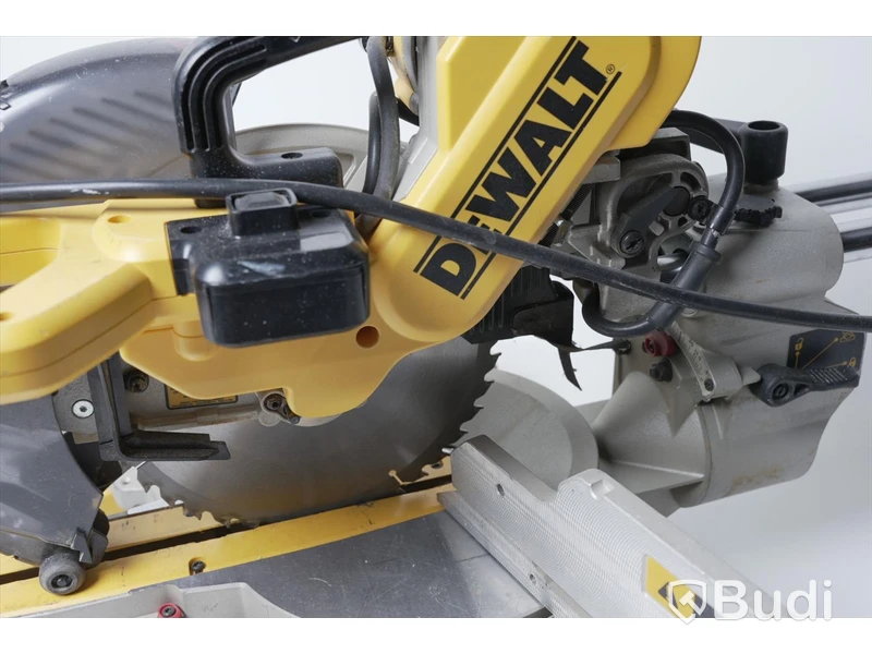 Kap- och gersåg samt Arbetsbord - Dewalt DW717XPS, Dewalt DE7023