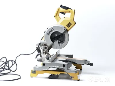 Kap- och gersåg - Dewalt DW777 med sågbänk.