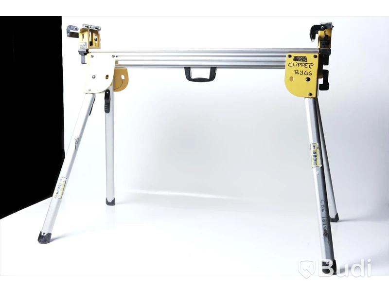 Kap- och gersåg - Dewalt DW777 med sågbänk.