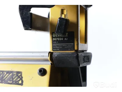 Kap- och gersåg - Dewalt DW777 med sågbänk.