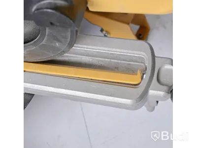 Dewalt DWS774-QS Kap- och Gersåg
