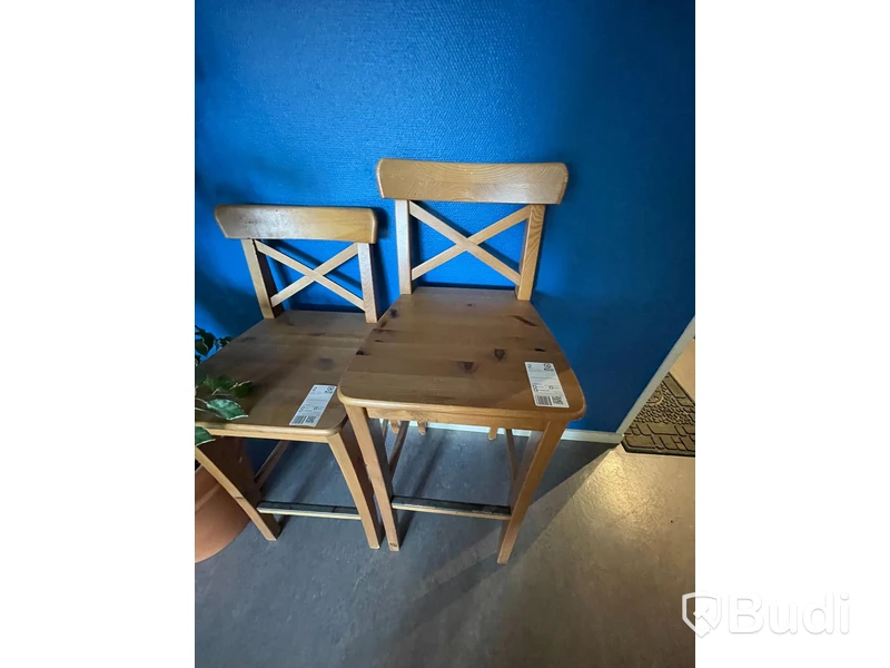 2st höga stolar