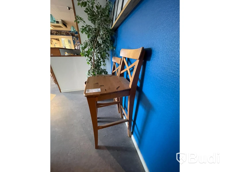 2st höga stolar