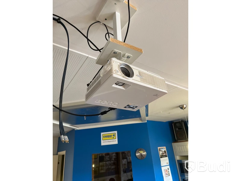 Projektor Benq W100
