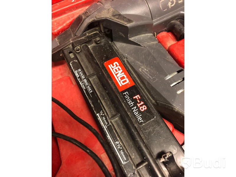 Dyckertpistol SENCO Fusion F18 med batteri och laddare samt förvaringslåda