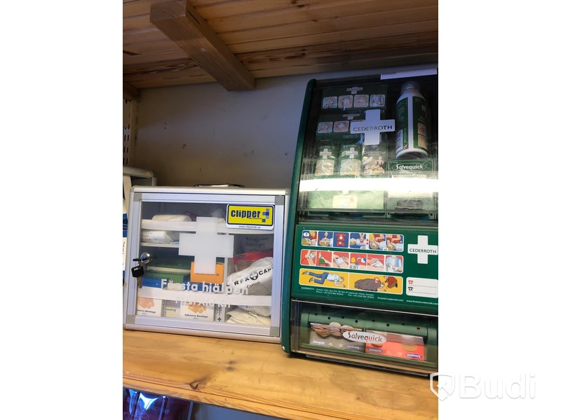 Första hjälpen kit och dylikt