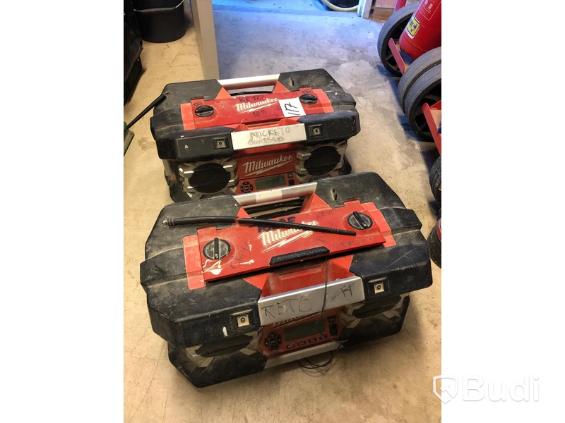 2 st Byggradio Milwaukee C12 28 DCR