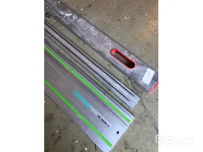 Festool Styrskena FS 3000/2 och sammanhörande vattenpass 3meter