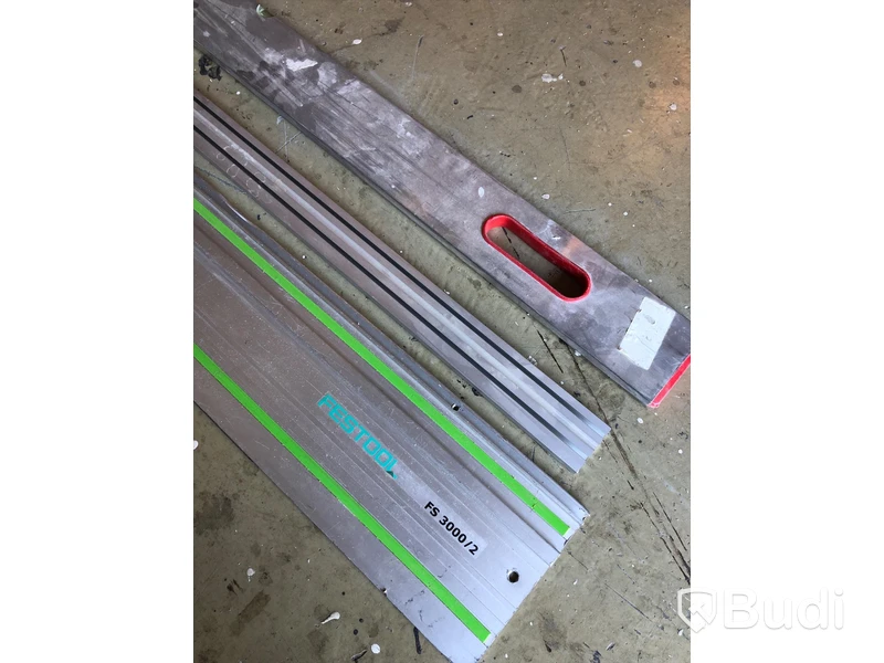 Festool Styrskena FS 3000/2 och sammanhörande vattenpass 3meter