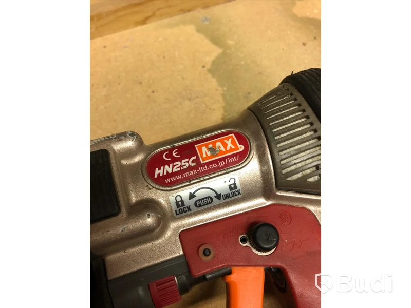 Spikpistol MAX HN25C för spikning i stål/betong