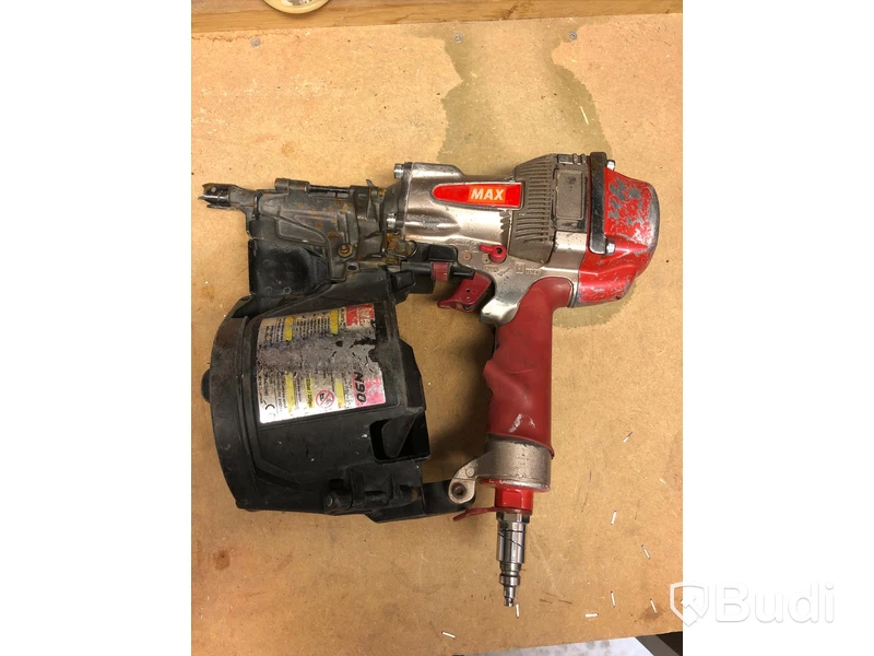 Spikpistol Högtryck rundbandad - Max HN 90 Troligtvis denna eller liknande modell, saknar etikett