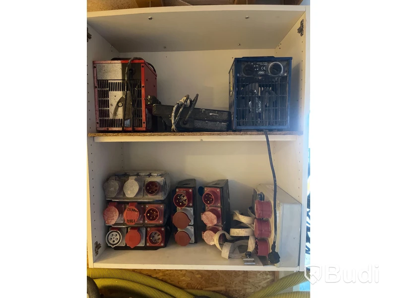 4 st Elväskor, 2 st värmefläktar, 1 st bygglampa
