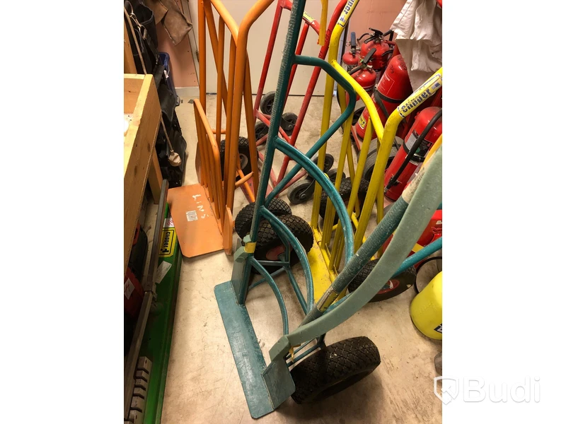 3 st Magasinkärror 1 st Trappkärra