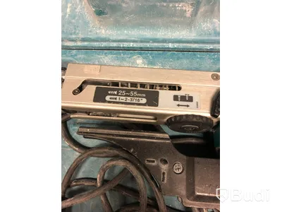 Makita Skruvautomat 6842 med förvaringslåda
