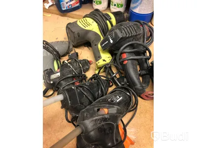 Diverse varmluftspistoler och limpistoler (1 skruvdragare)
