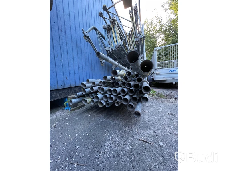 Plus8 – Byggnadsställning