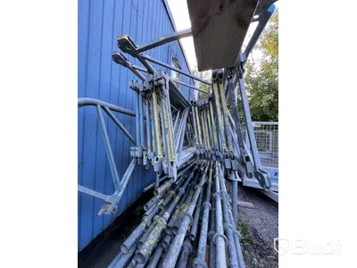 Plus8 – Byggnadsställning