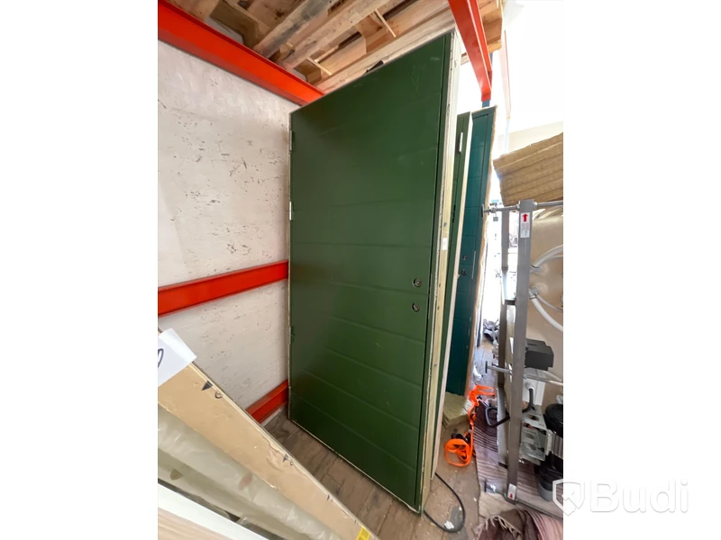 Dörr med karm - 100 x 210 cm