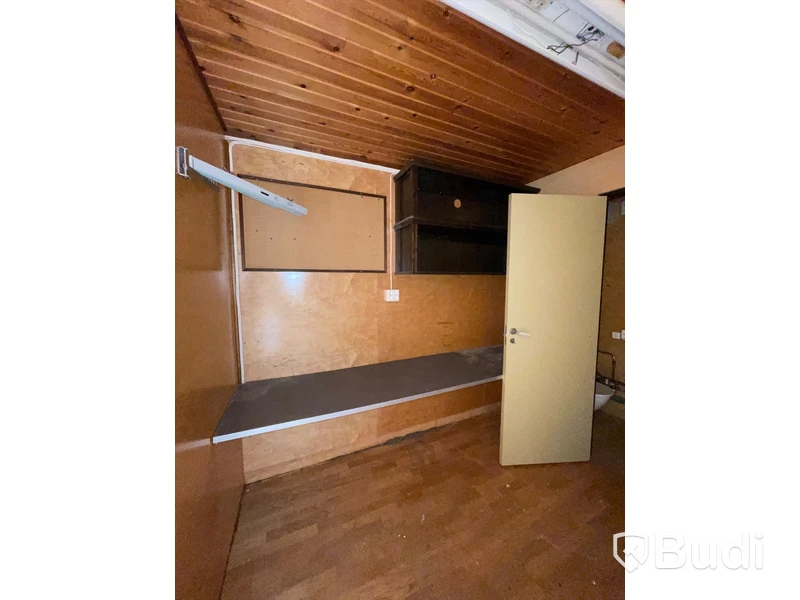 Isolerad Manskapsbod L845 x B298 x H300 cm