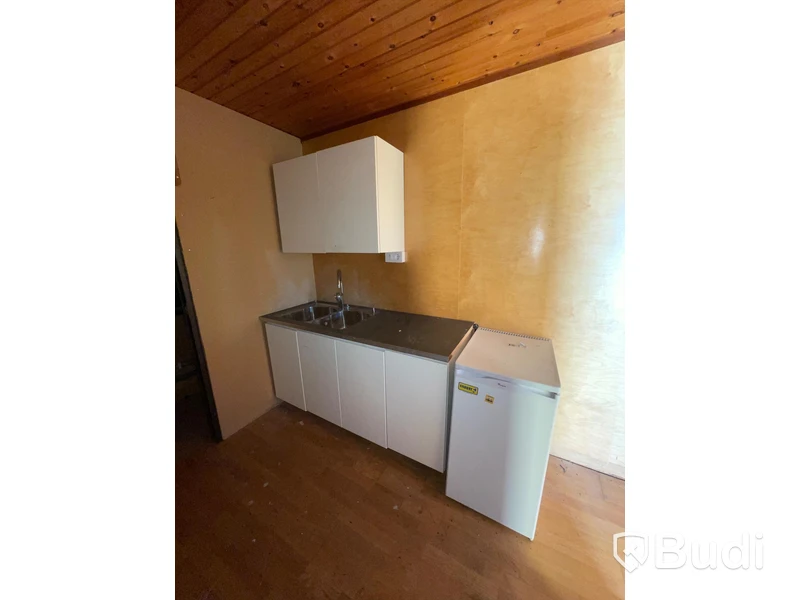 Isolerad Manskapsbod L845 x B298 x H300 cm