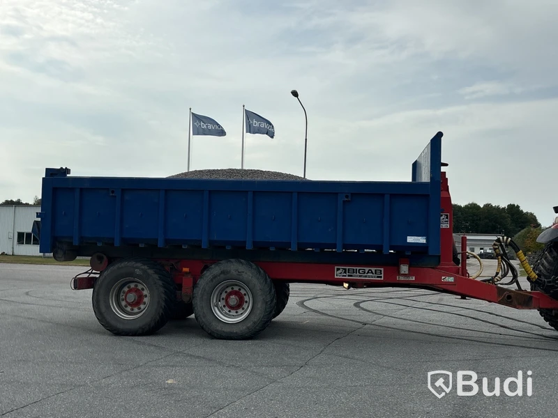 Traktor Case MXM 155 |2295h | 2005 & lastväxlarvagn med flak Bigab 15-19 | 2007