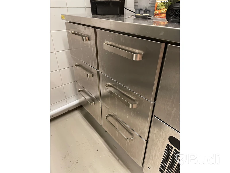 Kylbänk med 13 st lådor, Coolpart