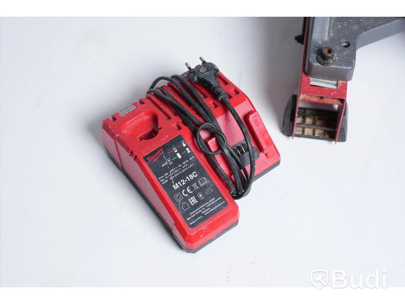Kap- och gersåg batteridriven - Milwaukee M18 FMS254, inkl. batteri och laddare