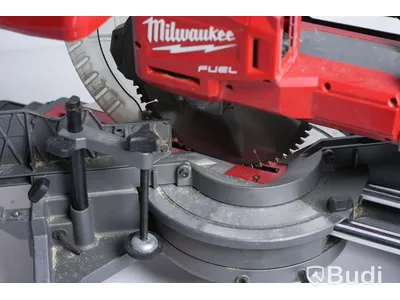 Kap- och gersåg batteridriven - Milwaukee M18 FMS254, inkl. batteri och laddare