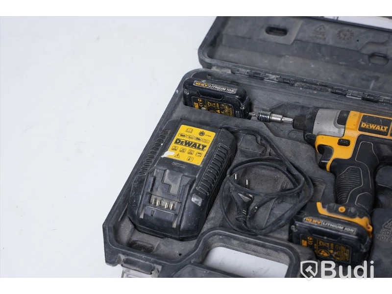 Skruvdragare - DeWalt DCF815, inkl. 2st batterier och laddare