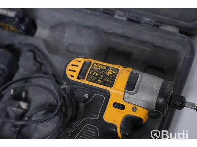 Skruvdragare - DeWalt DCF815, inkl. 2st batterier och laddare