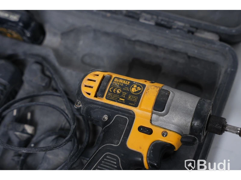 Skruvdragare - DeWalt DCF815, inkl. 2st batterier och laddare