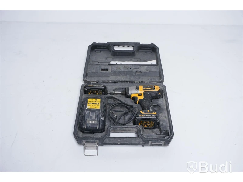 Skruvdragare - DeWalt DCF815, inkl. 2st batterier och laddare