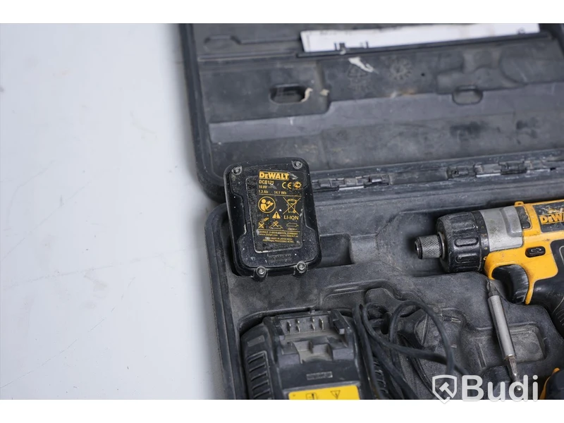 Skruvdragare - DeWalt DCF610, inkl. 2st batterier och laddare