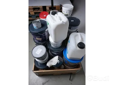 Div. material för målning, spackling, tätning etc. Öppnade förpackningar, i genomsnitt 60 % innehåll.