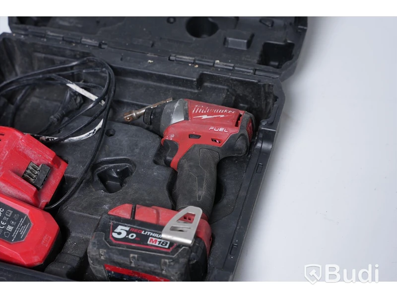 Slagskruvdragare - Milwaukee M18 FID, inkl. batteri och laddare