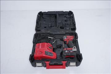 Slagskruvdragare - Milwaukee M18 FID, inkl. batteri och laddare