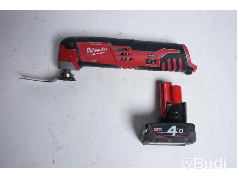 Multiverktyg - C12 MT, Milwaukee. Startar ej. Inkl. batteri.