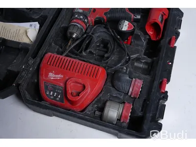 Skruvdragare - Milwaukee M12 BDDX, inkl 2 batterier och laddare