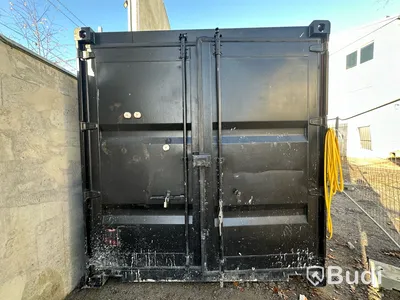 10-fots Container inkl. innehåll