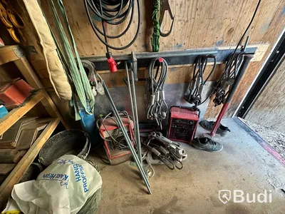 10-fots Container inkl. innehåll