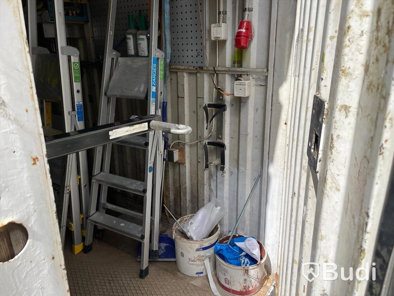 Container 20 fot samt alla inventarier - el indragen