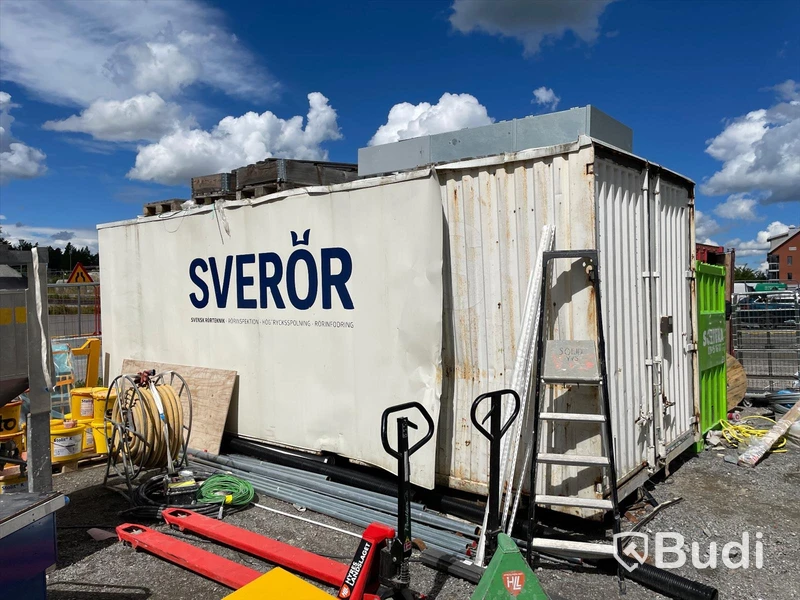 Container 20 fot samt alla inventarier - el indragen