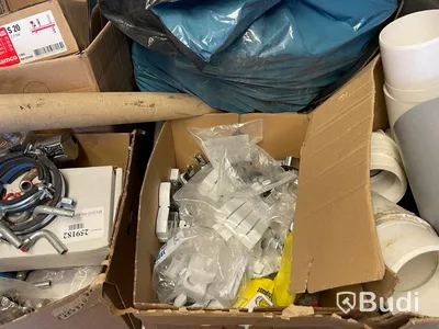 Container 20 fot samt alla inventarier - el indragen
